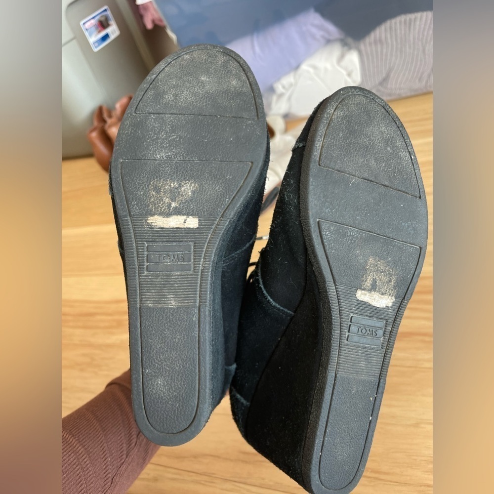 Toms Desert Wedges Black Suede Lace Up - Picture 7 of 7
